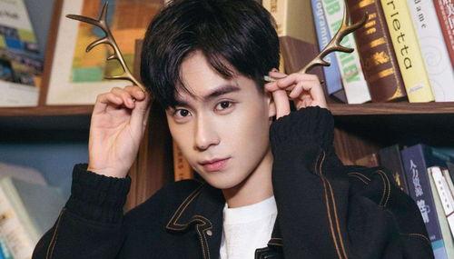 吃瓜娱乐圈双男主小说